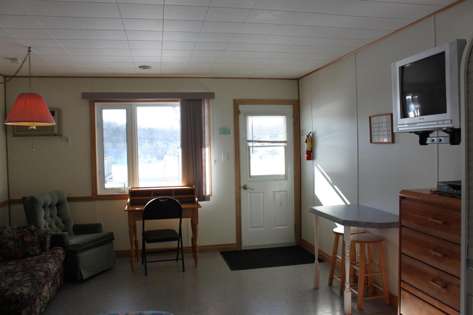 Lanes Riverhouse Inn & Cottages Montague Номер фото