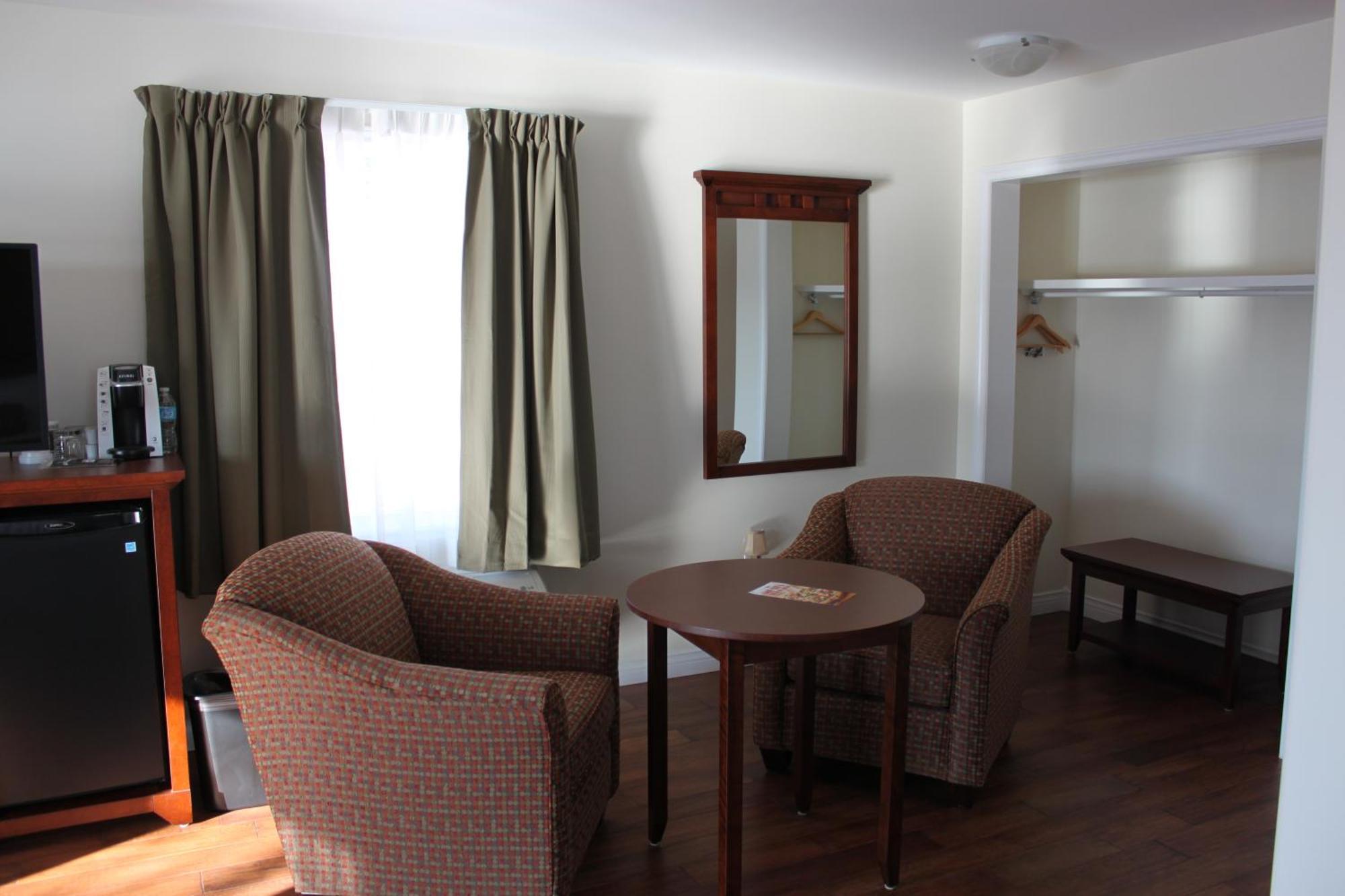 Lanes Riverhouse Inn & Cottages Montague Номер фото