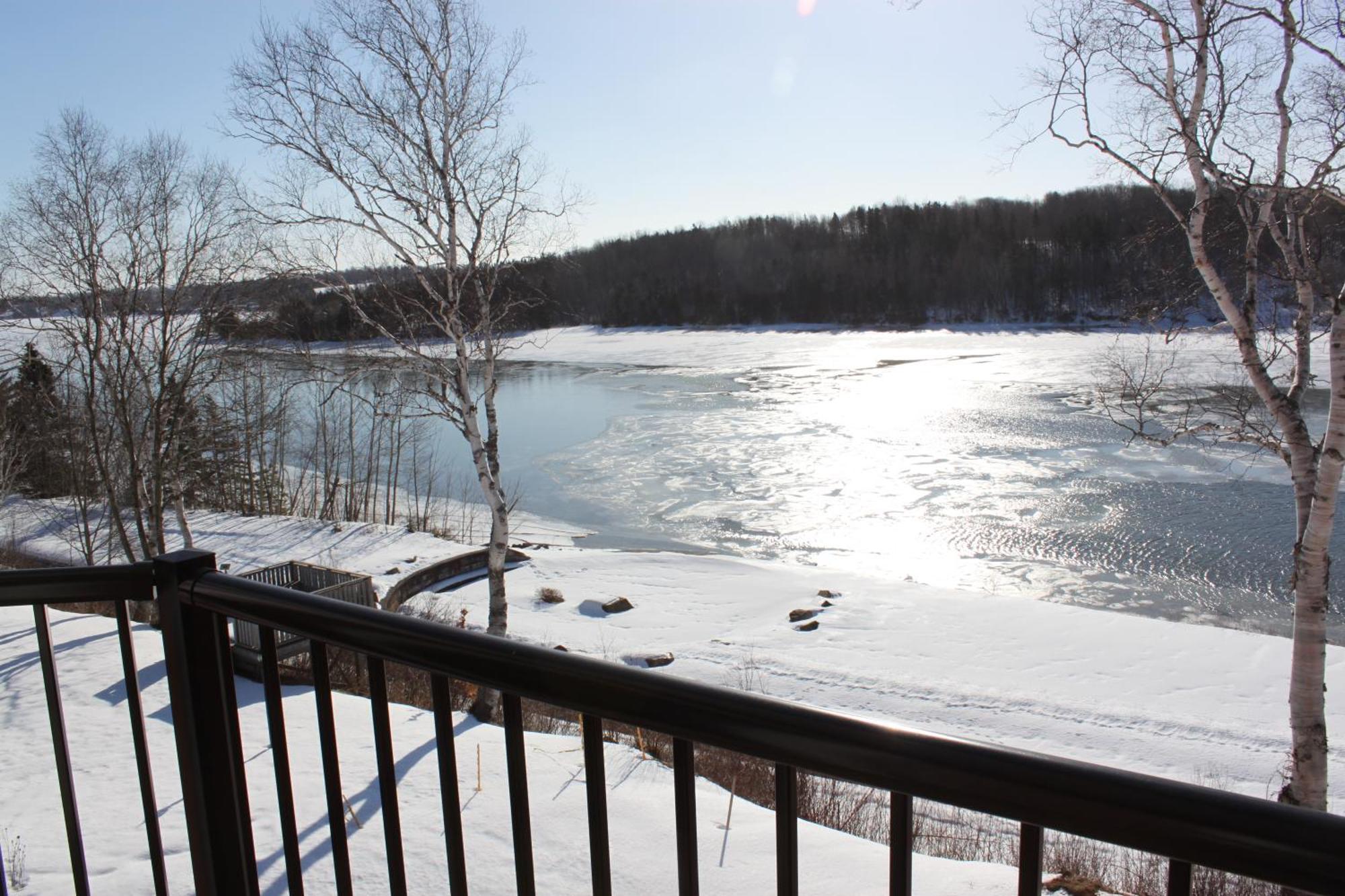 Lanes Riverhouse Inn & Cottages Montague Номер фото