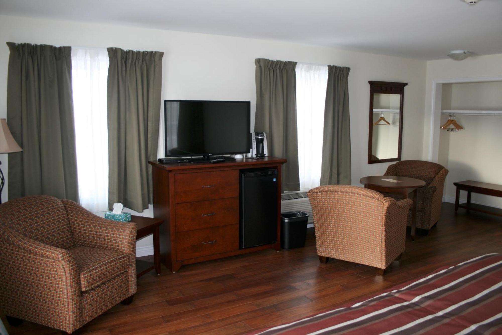 Lanes Riverhouse Inn & Cottages Montague Номер фото