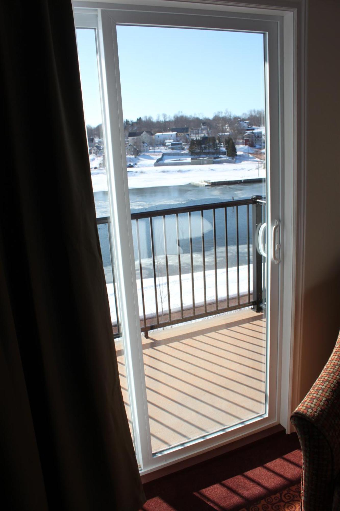 Lanes Riverhouse Inn & Cottages Montague Номер фото