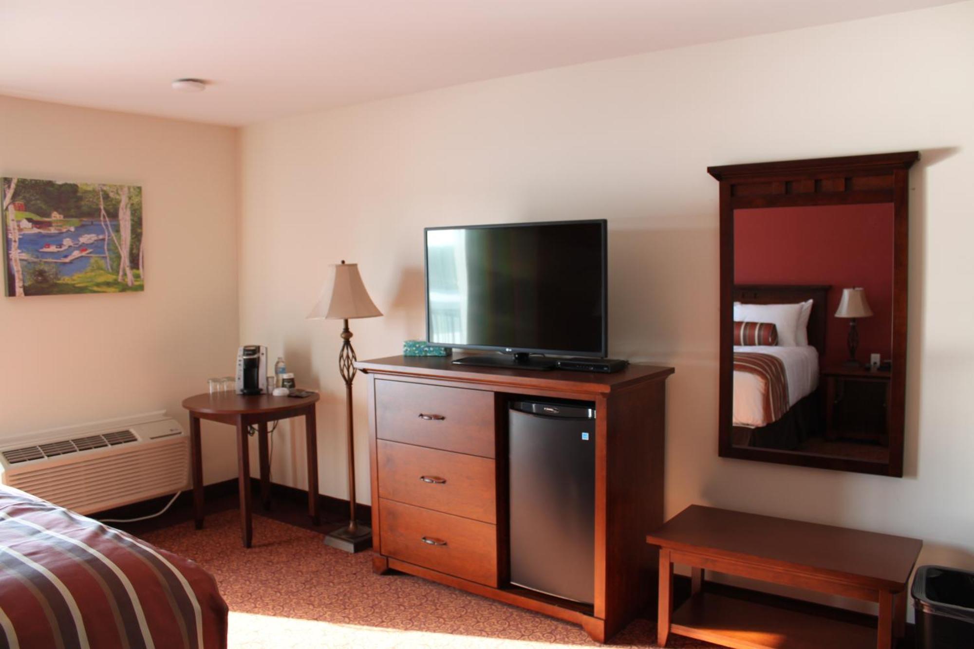 Lanes Riverhouse Inn & Cottages Montague Номер фото