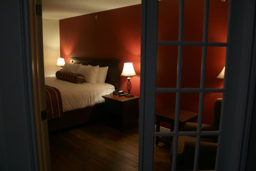 Lanes Riverhouse Inn & Cottages Montague Экстерьер фото