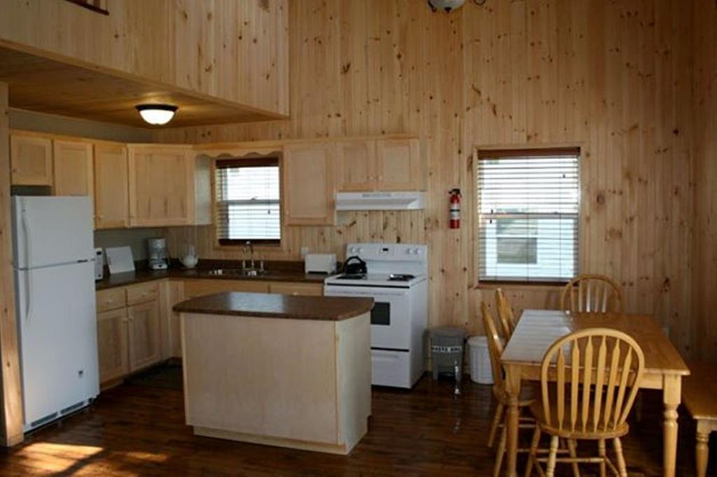 Lanes Riverhouse Inn & Cottages Montague Номер фото